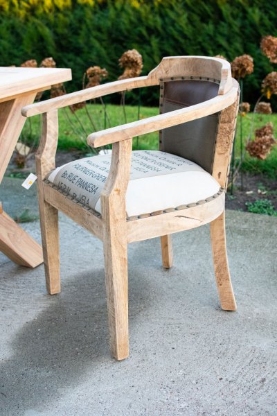 Krzesło drewniane | stoly-stoliki-krzesla-fotele |